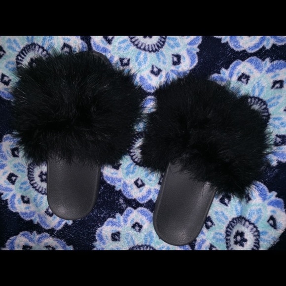 Furry Slides - Picture 4 of 4